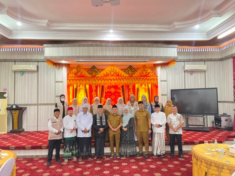Wakil Gubernur Aceh, Fadhlullah, menerima silaturahmi Tim Panitia Penyelenggara Haji Daerah (PPHD) Aceh di Meuligoe Wakil Gubernur Aceh, Banda Aceh, Selasa (21/7/2026).