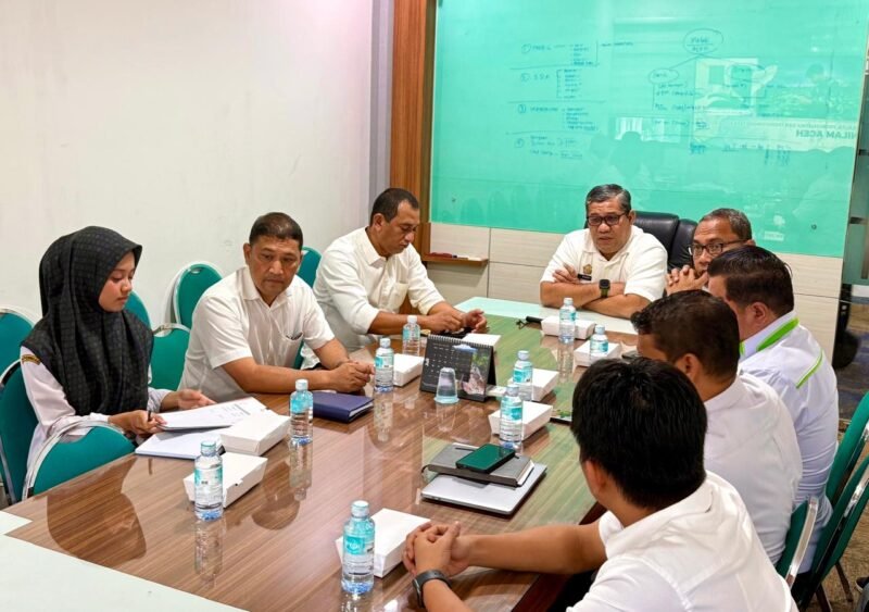Pemerintah Aceh berkomitmen mewujudkan kestabilan ekosistem hulu dan mendorong hilirisasi minyak nilam melalui penerapan Sistem Resi Gudang (SRG) serta perencanaan pembangunan industri refinery.