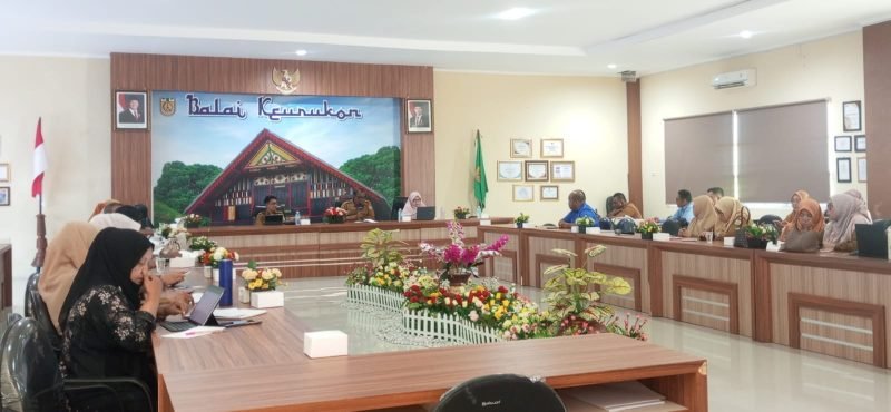 Pemerintah Kota Banda Aceh menggelar Pertemuan Penguatan Forum Kemitraan Pengendalian Penyakit AIDS, Tuberkulosis, dan Malaria (ATM) tingkat kota di Balee Keurukon, Selasa 7/7/2026.