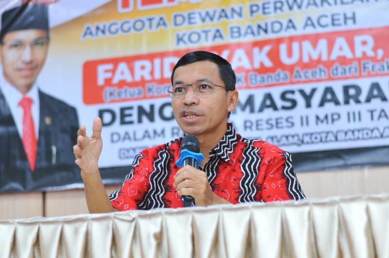 Ketua Komisi IV DPRK Banda Aceh Farid Nyak Umar mengingatkan para pemuda Banda Aceh untuk meningkatkan kewaspadaan terhadap perilaku LGBT dalam kegiatan Reses II Masa Persidangan III DPRK di Aula Bapelkes Aceh, Kamis 2/7/2026.