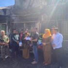 Wali Kota Banda Aceh Illiza Sa’aduddin Djamal mengunjungi korban kebakaran di Gampong Lamdingin, Kecamatan Kuta Alam, Selasa 21 Juli 2026.