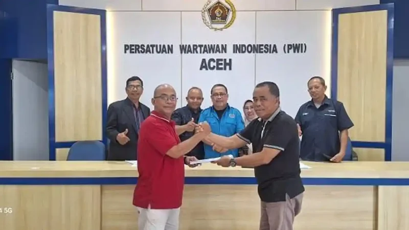 Koperasi Tinta Emas Aceh yang menjadi wadah ekonomi anggota PWI Aceh menggelar Rapat Anggota Tahunan (RAT) Tahun Buku 2025 di Aula PWI Aceh.