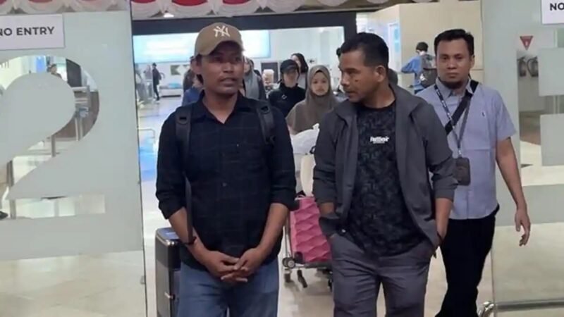Sukardi (33), warga Gampong Baroeh, Kecamatan Langsa Lama, Kota Langsa berhasil pulang ke Indonesia pada Senin (10/8/2026) setelah delapan bulan terjebak menjadi korban penipuan kerja di Kamboja.