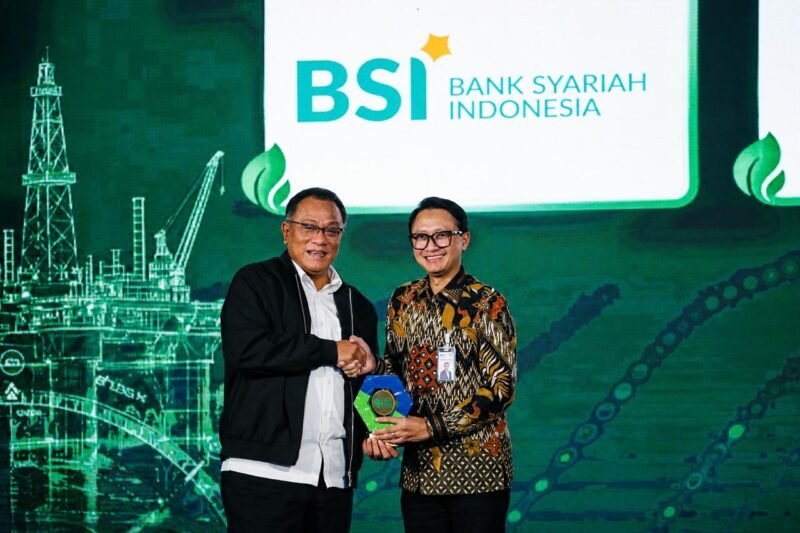 PT Bank Syariah Indonesia Tbk (BSI) meraih penghargaan Anugerah Utama Sektor Perbankan Implementasi Zakat Hijau Kampung Usaha Gula Aren Cianjur dalam ajang IDX Channel Anugerah ESG 2026 di Jakarta, Selasa (11/8/2026).