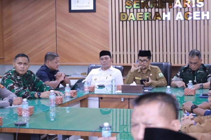 Bupati Aceh Besar H. Muharram Idris atau Syech Muharram meminta peringatan Hari Damai Aceh ke-21 tahun 2026 tidak sekadar seremonial, tetapi harus menunjukkan hasil dan manfaat perdamaian bagi masyarakat.
