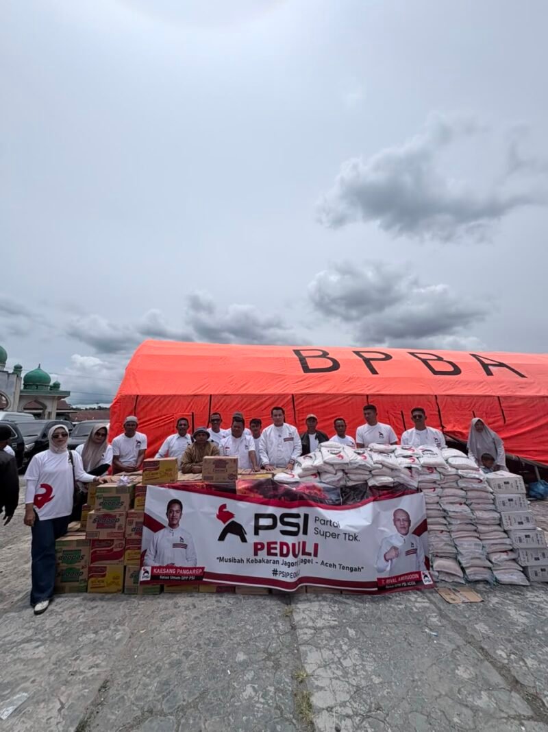 Perwakilan DPW Partai Solidaritas Indonesia (PSI) Aceh menyalurkan bantuan logistik berupa 2 ton beras, minyak goreng, mi instan, dan kain sarung untuk korban kebakaran Pasar Kampung Jeget Ayu, Kecamatan Jagong Jeget, Kabupaten Aceh Tengah. Aksi tanggap darurat ini dilakukan sebagai bentuk kepedulian dan solidaritas kepada warga yang tertimpa musibah.