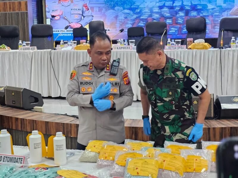 Pendiri MFF Syndicate M. Fauzan Febriansyah mendukung langkah strategis Kapolda Aceh Irjen Pol. Ruddi Setiawan dalam memutus mata rantai peredaran narkotika, penelusuran aset (TPPU), serta penegakan integritas internal kepolisian di Aceh.