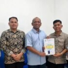 Dinas Kesehatan Kabupaten Simeulue secara resmi menerbitkan Sertifikat Laik Higiene Sanitasi (SLHS) kepada Satuan Pelayanan Pemenuhan Gizi (SPPG) Desa Latak Ayah, Kecamatan Simeulue Cut.