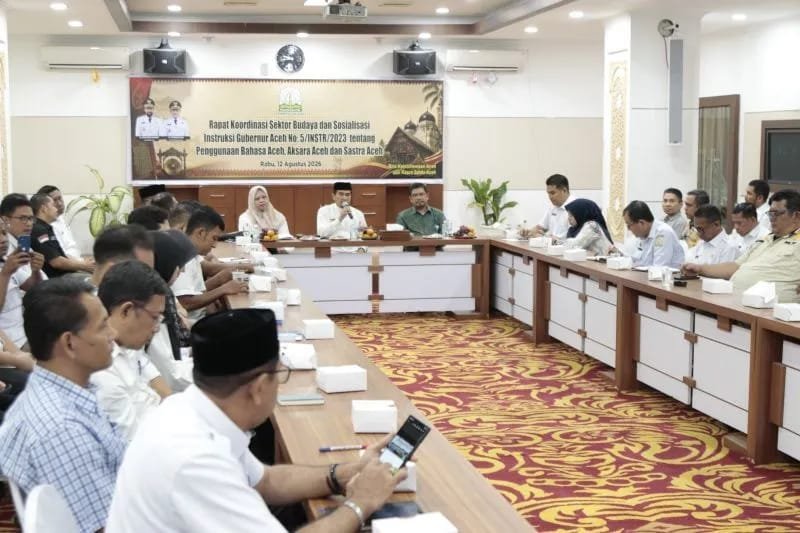 Pemerintah Aceh mengimbau seluruh lapisan masyarakat untuk aktif menggunakan bahasa dan aksara Aceh dalam kehidupan sehari-hari sebagai upaya melestarikan warisan budaya.