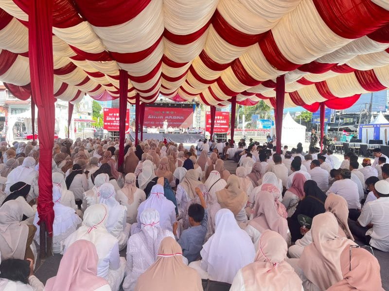 Pemerintah Kota Banda Aceh menggelar zikir akbar dan doa bersama dalam rangka menyambut HUT ke-81 Kemerdekaan Republik Indonesia, Sabtu (15/8/2026) di Festival Lahan Pasar Aceh