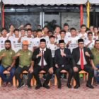 Bupati Bireuen Ir. H. Mukhlis, ST secara resmi melepas 24 pemain tim PSSB Bireuen U-13 untuk berlaga di Piala Soeratin PSSI Aceh di Sigli. Pelepasan berlangsung di Pendopo Bupati Bireuen, Sabtu 15 Agustus 2026 malam.