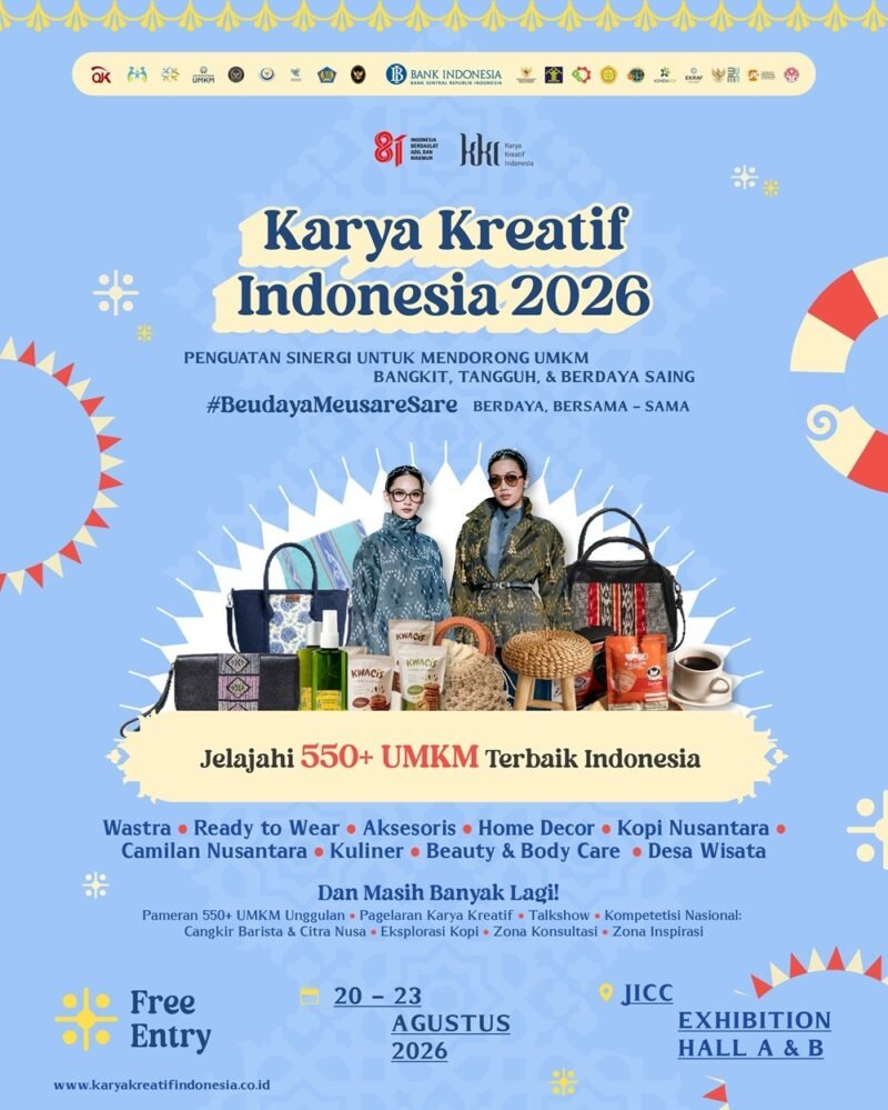 Kepala Perwakilan Bank Indonesia Provinsi Aceh meninjau produk UMKM unggulan Aceh yang akan tampil dalam ajang Karya Kreatif Indonesia (KKI) 2026 di Banda Aceh, Selasa (18/8/2026).