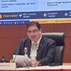 Menko Perekonomian Airlangga Hartarto mengungkapkan potensi 1.800 ton emas milik masyarakat Indonesia yang masih disimpan secara pribadi dan belum masuk sistem keuangan.