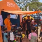 PT Bank Negara Indonesia (Persero) Tbk mendirikan Posko BNI Berbagi BUMN Peduli NTT di Lapangan Berdikari, Danga, dan Mbay untuk membantu masyarakat terdampak bencana.