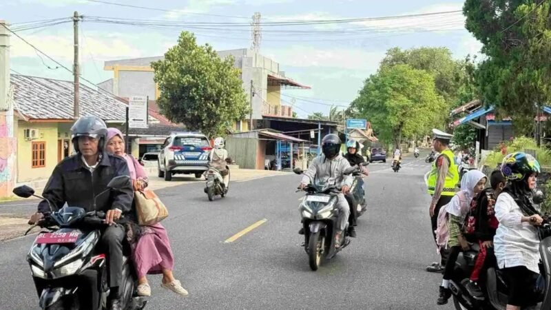 Satlantas Polres Sabang menempatkan personel di tujuh titik rawan kemacetan pada jam masuk sekolah, Jumat (21/8/2026) pagi.