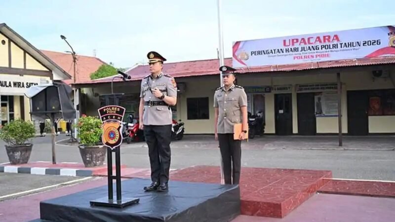 Markas Komando Polres Pidie menggelar Upacara Hari Juang Polri Tahun 2026 di Lapangan Apel Mako Polres Pidie, Jumat (21/8/2026).