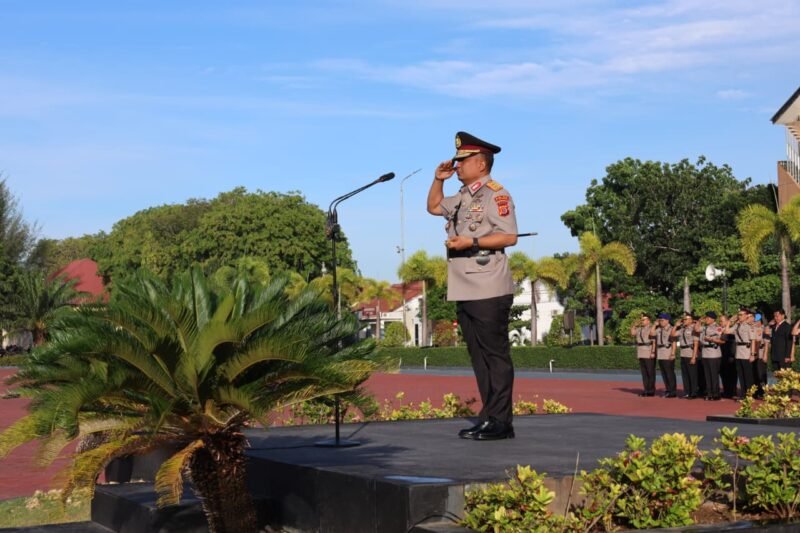Kapolda Aceh Irjen Pol. Ruddi Setiawan memimpin upacara peringatan Hari Juang Polri di Lapangan Polda Aceh, Banda Aceh, Jumat (21/8/2026).