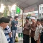 Tim gabungan Pemkab Aceh Barat Daya intensifkan pengawasan terhadap pedagang yang masih beraktivitas menjelang Magrib di Blangpidie, Sabtu (22/8/2026).