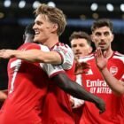 Mantan bek Manchester United Gary Neville memprediksi Arsenal akan kembali juara Premier League musim 2026/2027.