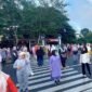Pemerintah Kabupaten Simeulue memanfaatkan Car Free Day sebagai sarana strategis memasarkan produk UMKM lokal. Bupati Muhammad Nasrun Mikaris menyebut CFD yang perdana digelar Minggu (23/8) di jalur dua Desa Air Dingin, Simeulue Timur, akan rutin tiap 2 minggu sekali.