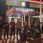 Tim Opsnal Ranmor Satreskrim Polresta Banda Aceh mengamankan pelaku berinisial MM (20) beserta barang bukti satu unit sepeda motor Honda Vario 160 milik korban di Mapolresta Banda Aceh, Rabu (26/8/2026).