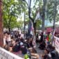 Persiapan aksi demonstrasi di depan kompleks MPR/DPR RI mulai terlihat pada Rabu (26/8).
