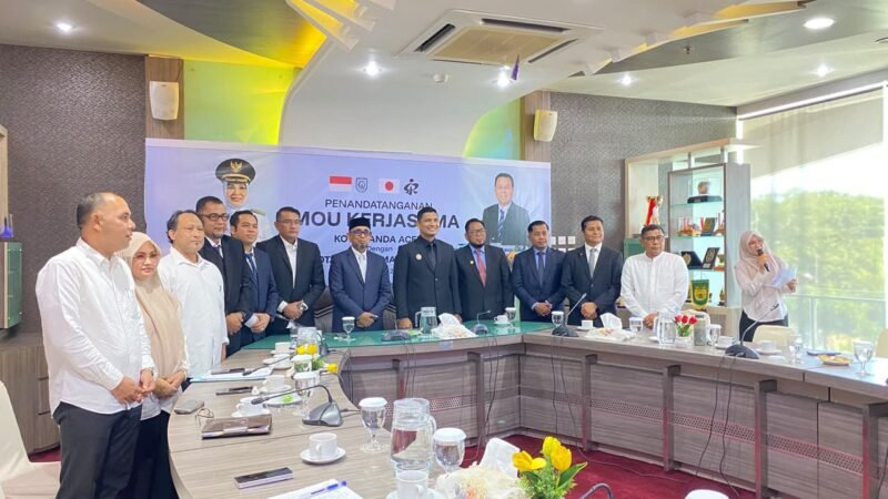 Pemerintah Kota Banda Aceh dan Kota Higashimatsushima, Jepang menandatangani Nota Kesepahaman (MoU) secara daring, Rabu (26/8/2026).