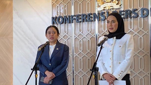 Pimpinan DPR menerima audiensi aktivis Aliansi Masyarakat Pati Bersatu di Kompleks Parlemen, Kamis (27/8/2026).