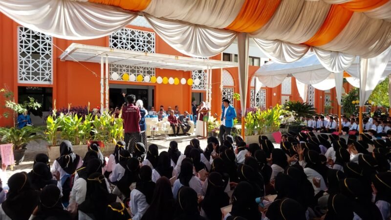 Fakultas Dakwah dan Komunikasi UIN Ar-Raniry Banda Aceh menyambut 607 mahasiswa baru tahun 2026 melalui PBAK 26-27 Agustus 2026.