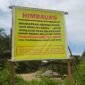 Tiga spanduk bernada ancaman pengambilalihan lahan ditemukan di kawasan hutan produksi Desa Garap, Peulimbang, Bireuen.
