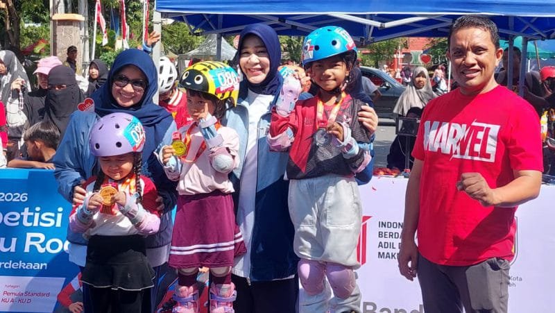 Kompetisi Sepatu Roda Walikota Cup sukses digelar di area Car Free Day Banda Aceh, Minggu (30/8/2026).