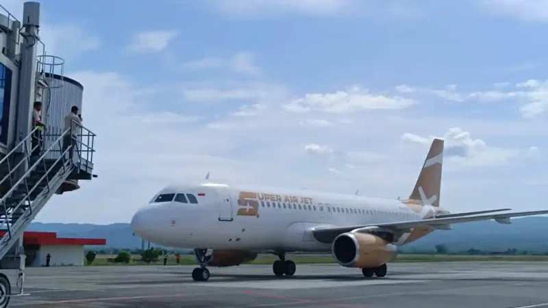 Aktivitas penerbangan di Bandara Internasional Sultan Iskandar Muda (SIM) Blang Bintang, Aceh Besar, berjalan normal pada Kamis 6 Agustus 2026.