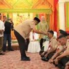 Wakil Bupati Nagan Raya Raja Sayang melepas kontingen Gerakan Pramuka Kwartir Cabang Nagan Raya untuk mengikuti Jambore Nasional (Jamnas) XII 2026 di Bumi Perkemahan Cibubur, Jakarta Timur, Jumat (7/8/2026).