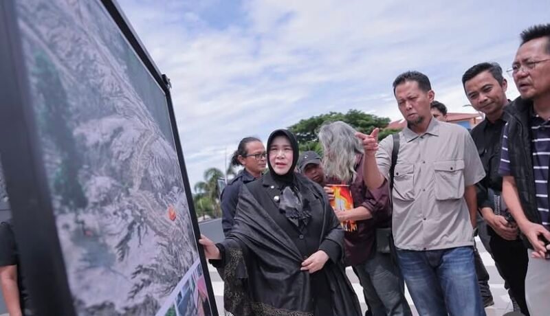 Wali Kota Banda Aceh Illiza Sa’aduddin Djamal mengapresiasi penyelenggaraan pameran foto bertajuk 