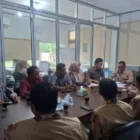Dinas Pendidikan Dayah Kabupaten Aceh Utara melakukan kunjungan kerja ke Kabupaten Aceh Besar untuk mempelajari implementasi Program Beut Kitab Bak Sikula (BKBS).