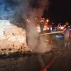 Satu unit truk bernopol BL 8721 PB bermuatan beras terbakar di Tol Sigli-Banda Aceh KM 18+600 Jalur B, Selasa (1/9/2026) pukul 19.31 WIB.