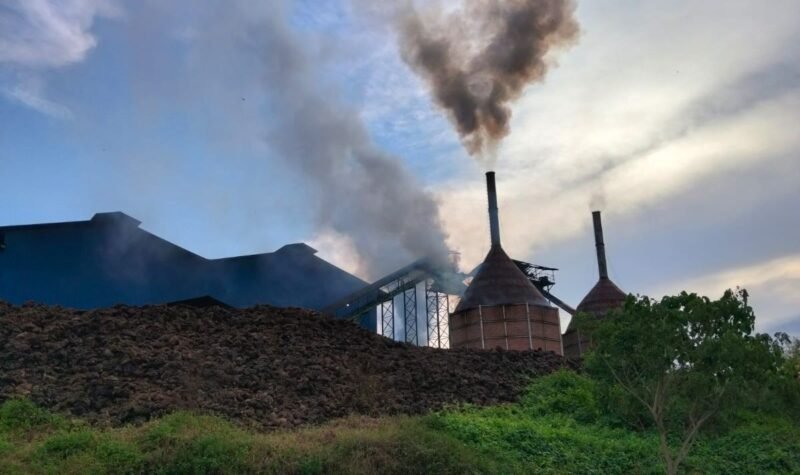 Ketua Komisi III DPRK Aceh Selatan Idrus TM mendesak DLH Aceh Selatan segera mengumumkan hasil uji laboratorium limbah PT Aceh Trumon Anugrah Kita (ATAK) di Sungai Krueng Luas, Trumon Timur, Rabu (2/9/2026).