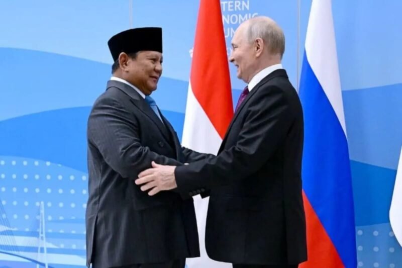 Presiden Prabowo Subianto menegaskan komitmen Indonesia memperkuat kerja sama dengan Rusia di berbagai sektor saat jamuan santap siang bersama Presiden Vladimir Putin di Vladivostok, Kamis (3/9/2026).