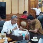 Gubernur Aceh Muzakir Manaf (Mualem) memberikan arahan terkait percepatan pemulihan sektor pertanian dan penanganan 16.276 hektar sawah rusak berat akibat bencana hidrometeorologi di Aceh, Banda Aceh, Rabu (3/9/2026).