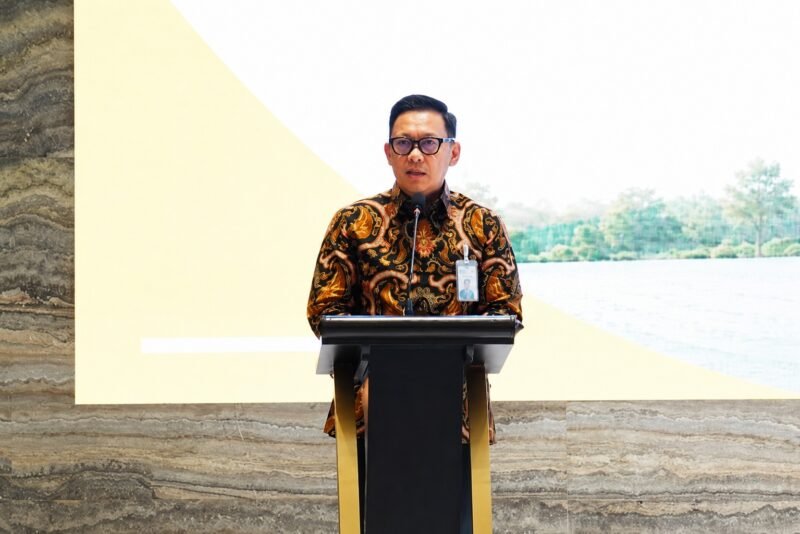 Sosialiasi Program KPR Sejahtera FLPP Pegawai Kemenag RIDirektur Retail Banking BSI Kemas Erwan Husainy saat memberikan sambutan pada agenda Sosialiasi Program KPR Sejahtera FLPP Pegawai Kemenag RI di BSI Tower, Jakarta, Rabu (2/9/2026).