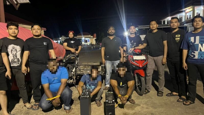 Satreskrim Polres Langsa menangkap 3 pria asal Gampong Paya Bujok Beuramo, Langsa Barat yang diduga mencuri perangkat tower di 7 lokasi. Ketiganya MA (28), M (40), dan MP (27) ditangkap pada 2-3 September 2026 setelah pengembangan dari laporan 6 Agustus 2026.