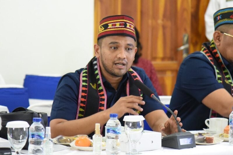 Ketua DPD PDI Perjuangan Aceh Jamaluddin Idham menegaskan Helmi N. Hakim bukan lagi kader PDIP sejak 2023. Penegasan disampaikan di Banda Aceh, Kamis (3/9/2026) untuk meluruskan kabar yang mengaitkan nama Helmi dengan partai, termasuk isu tentara Rusia asal Aceh.