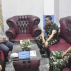 Komandan Kodim 0119/Bener Meriah Letkol Arh Febry Adyanto memastikan tidak ada anggotanya yang terlibat dalam penyediaan makanan atau pengelolaan dapur SPPG Mekar Ayu. Klarifikasi disampaikan Kamis (3/9/2026) usai belasan siswa SD Negeri 1 Bukit Mulie diduga keracunan MBG.