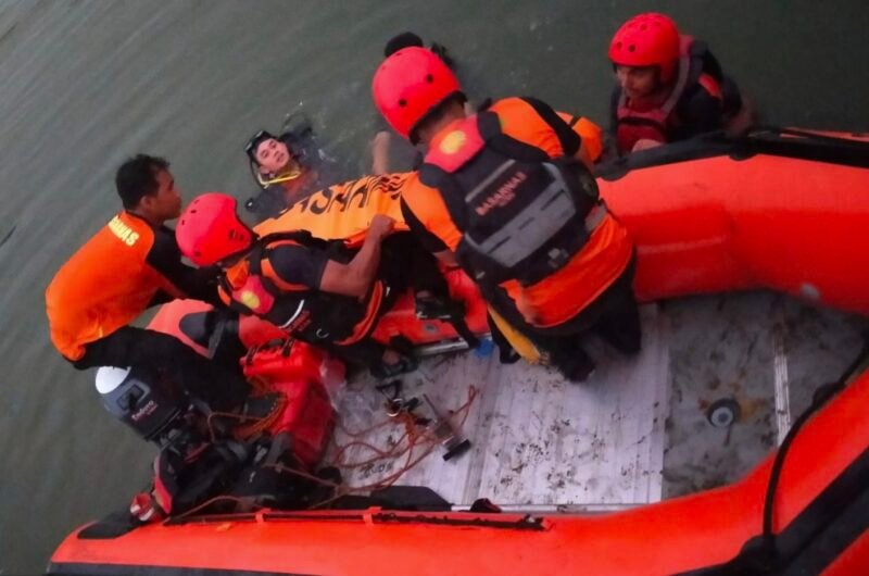 Muhammad Yanis (24) ditemukan meninggal dunia usai tenggelam di Sungai Pelanggahan, Kecamatan Kutaraja, Banda Aceh, Jumat (4/9/2026) sore.