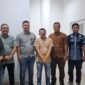 Penyidik Satreskrim Polres Aceh Tenggara menyerahkan tersangka MDS (37) dan barang bukti kasus pembunuhan bocah SK (10) ke Kejari Aceh Tenggara, Jumat (4/9/2026).