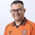 Ketua Panpel Persiraja Banda Aceh Syarwani Sulaiman alias Jer Ami mengingatkan penonton dilarang merokok dan membawa botol air mineral di Stadion H Dimurthala.