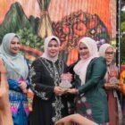 Ketua TP PKK Aceh Besar Hj. Rita Mayasari menghadiri pembukaan Aceh Culinary Festival (ACF) 2026 di Taman Sulthanah Safiatuddin, Banda Aceh, Jumat 11/9/2026.