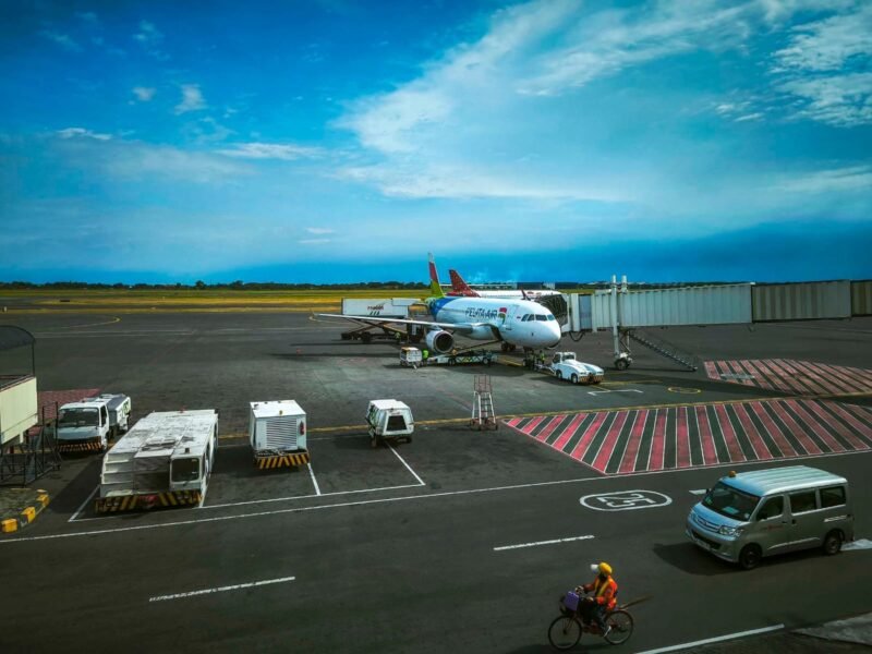 Pelita Air bekerja sama dengan Port & Co menghadirkan promo diskon 10 persen bagi penumpang di Area Keberangkatan Domestik Bandara Internasional Sultan Iskandar Muda, Banda Aceh.
