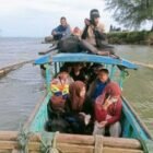 Dinas Kesehatan Simeulue mengerahkan tim dokter spesialis anak, anestesi, dan dokter umum ke Desa Pulau Teupah, Teupah Barat, Sabtu.