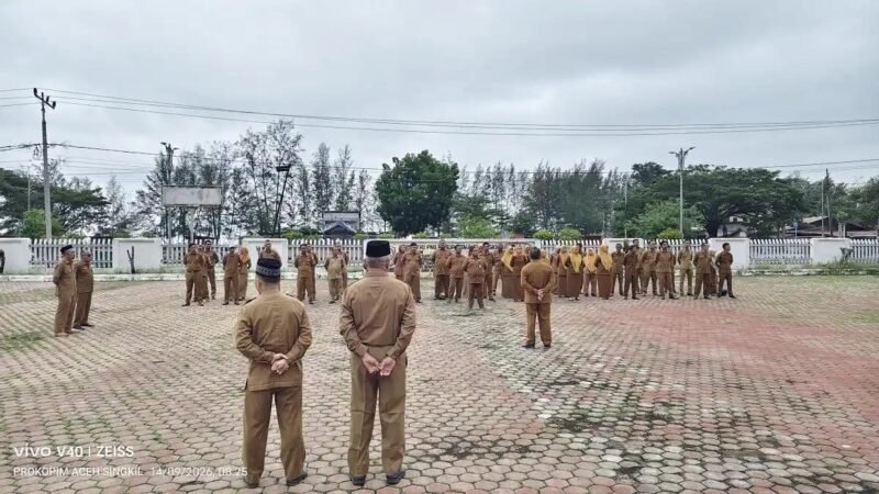 Pj Sekda Aceh Singkil H Edy Widodo memperingatkan ASN di lingkungan Setdakab agar menjauhi narkoba, judi online, pinjol, dan game berlebihan.